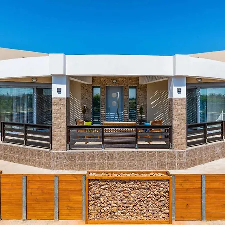 Ifigeneia Villa