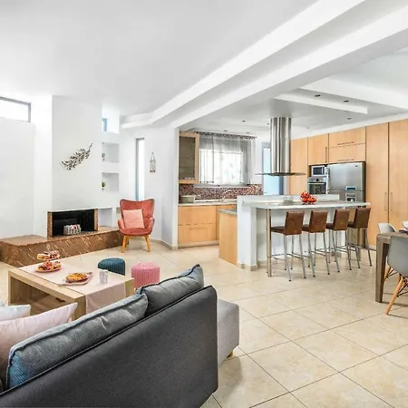 Ifigeneia アファンドウ